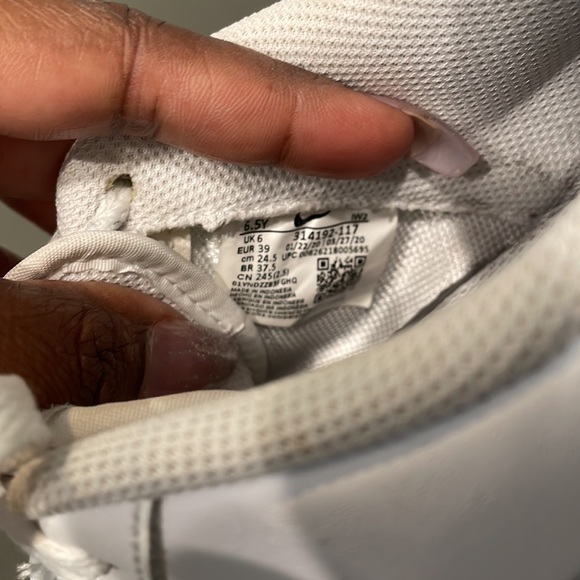 Nike Air Force Ones - Picture 6 of 8